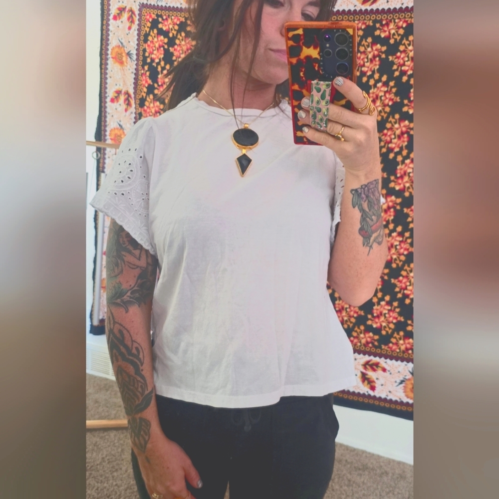 Cotton Blouse with embroidered sleeves tshirt comfy.